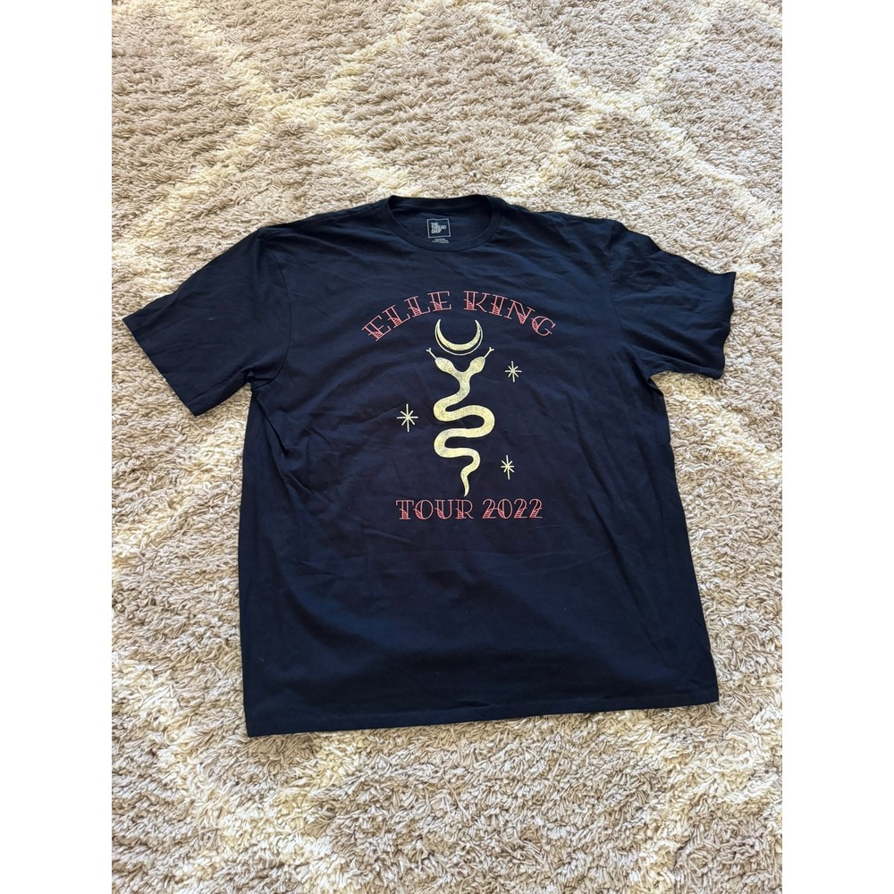 Elle King Tour 2022 Graphic T-Shirt Black Snake Moon Stars The Thread Shop 2X